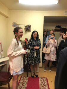 Uczniowie polskich klas na sztuce Agnieszki Osieckiej w Teatrze Dramatycznym im. Michała Lermontowa