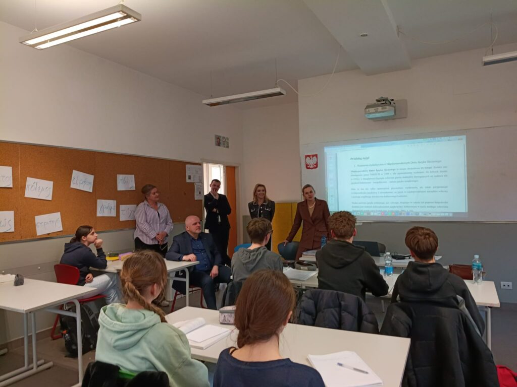 Szkolne spotkanie z gośćmi z Polski